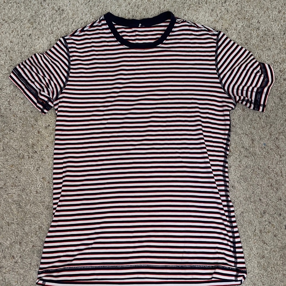 LuluLemon Workout Shirt